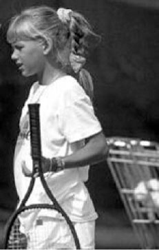 Anna Kournikova thời kỳ tập huấn thiếu niên