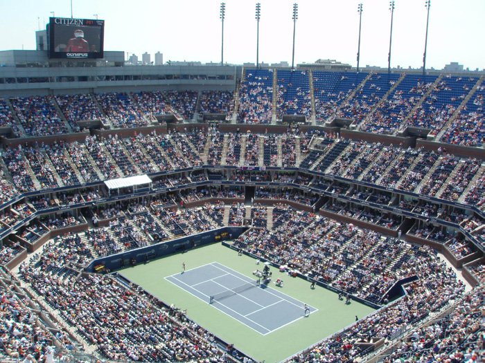 Sân vận động Arthur Ashe rực rỡ trong phiên đấu đêm tại giải Quần vợt Mỹ Mở Rộng US Open