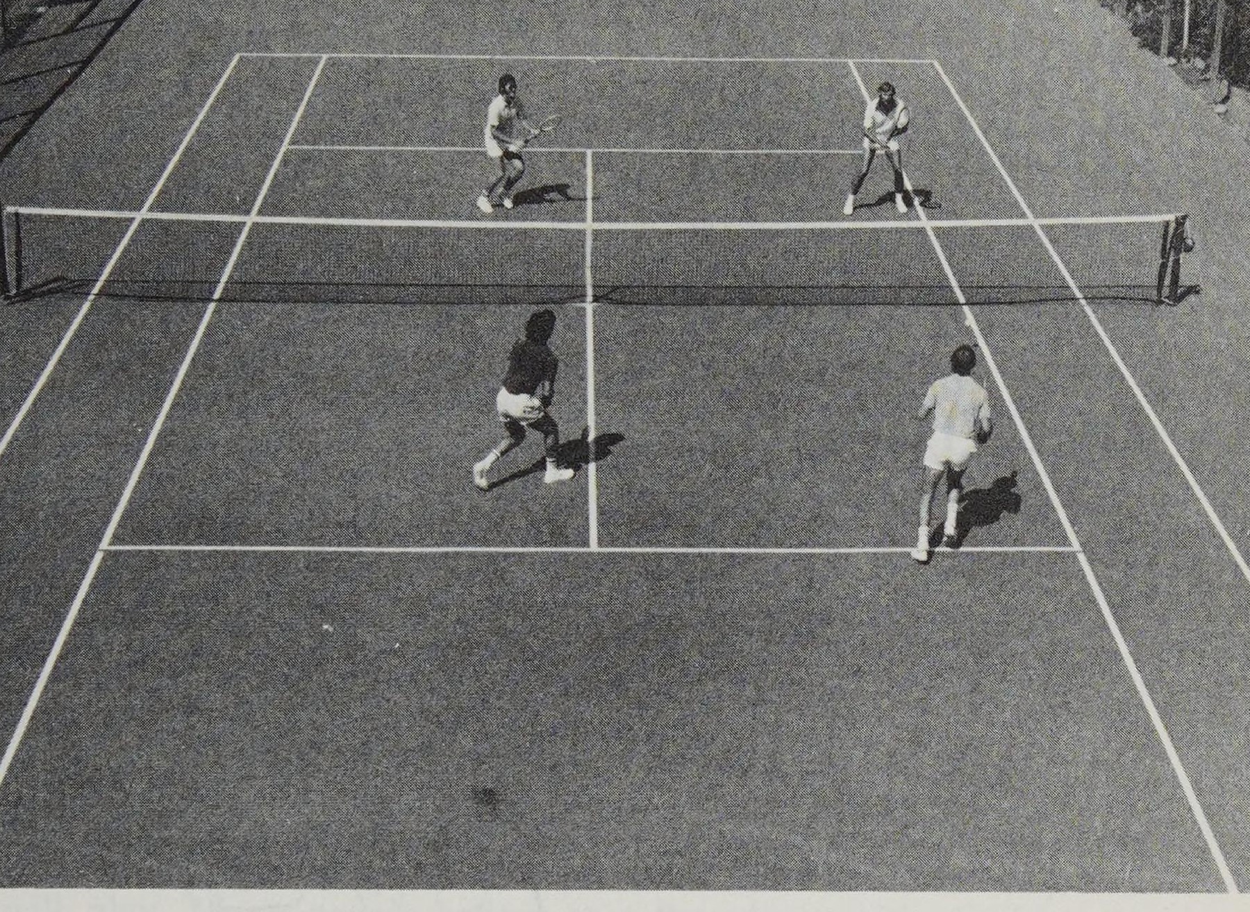 Tình huống P.35: Cú Bỏ Nhỏ Volley Chéo Sân Vào Góc Hành Lang