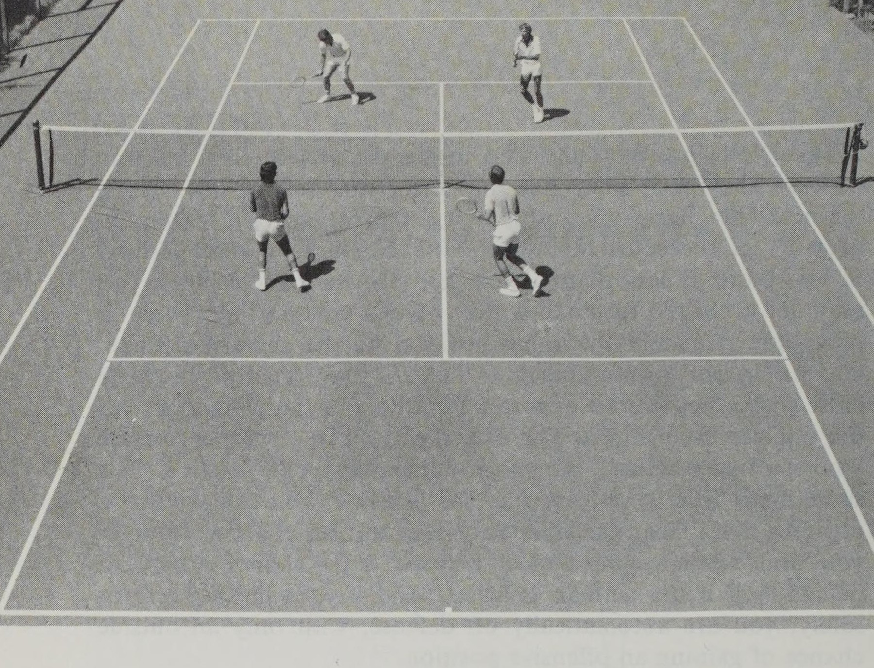 Tình huống P.74: Cú Half-Volley Rủi Ro Qua Giữa Lưới