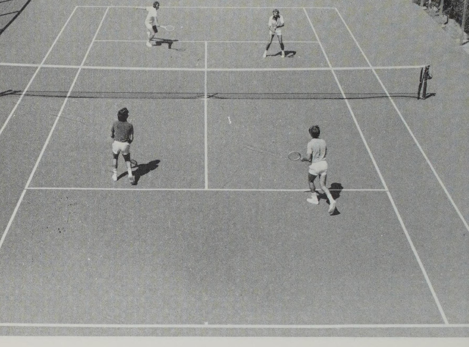 Tình huống P.76: Bị Ép Volley Sâu Quanh Vạch Giao Bóng